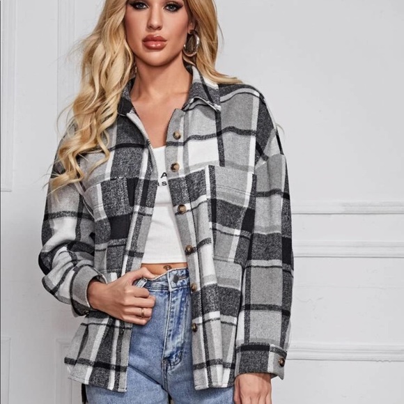 Boyfriend fit plaid trucker jacket brown shacket - Picture 5 of 6